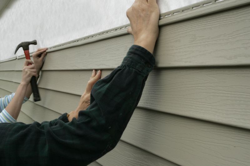 Aligning Vinyl Siding